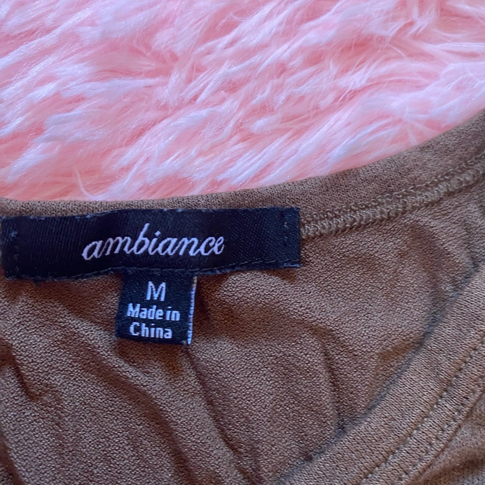 Tank top - Picture 2 of 3